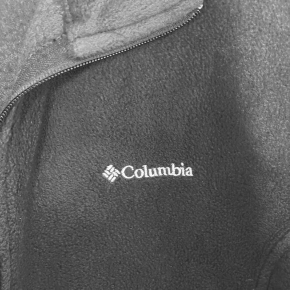 EUC Columbia Vest Woman's 3X Plus Fleece Gray Foldable Collar Zippered Pockets - Picture 6 of 13